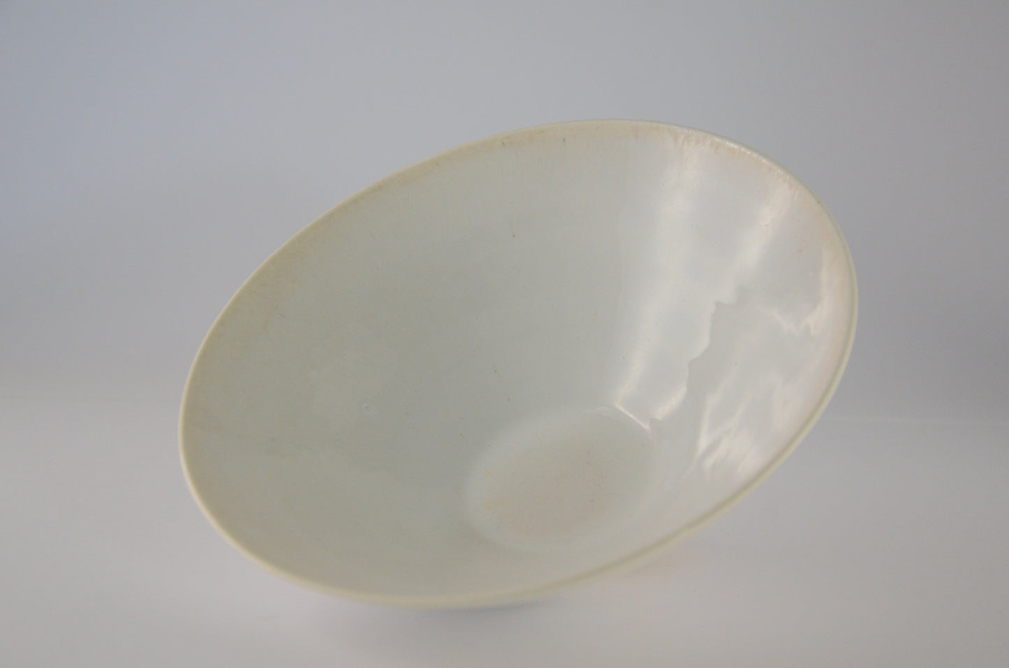 white porcelain cereal bowel
