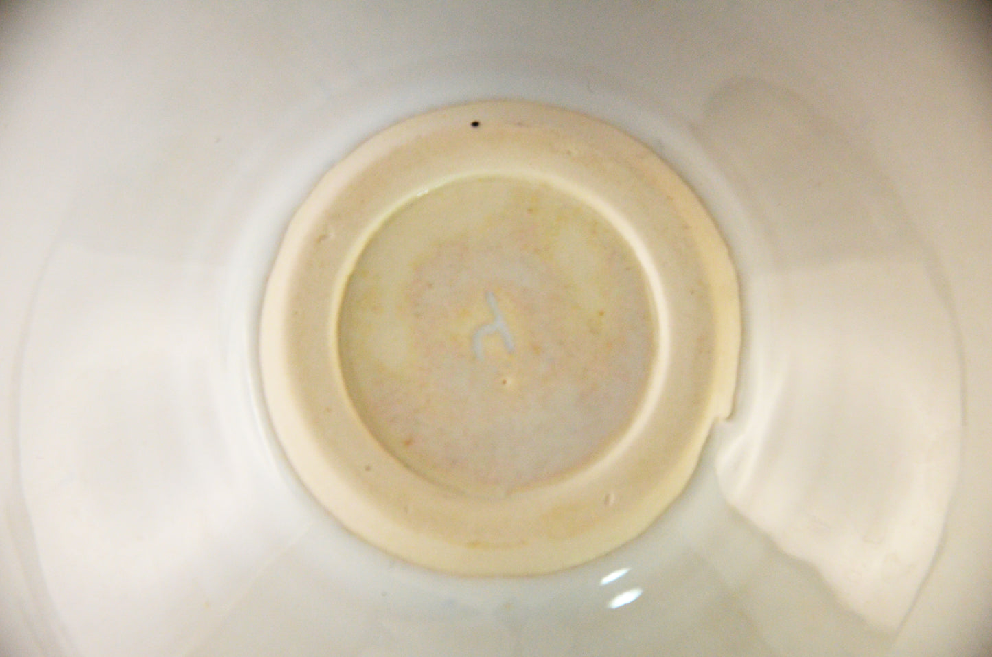 white porcelain cereal bowel