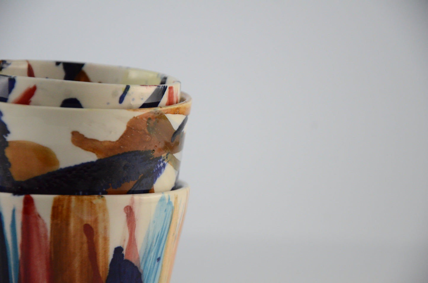 Printed porcelain cups