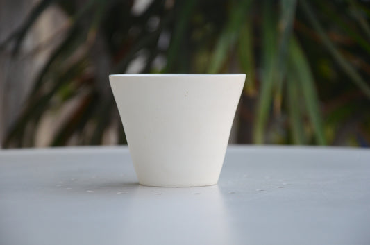 V-shaped porcelain cup