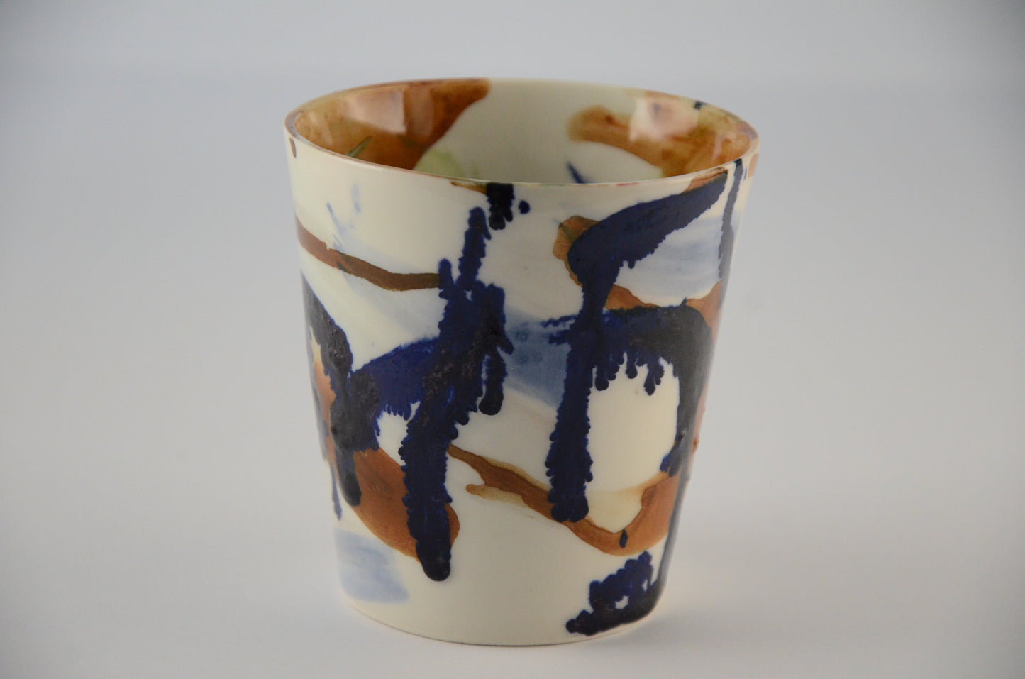 Printed porcelain cups