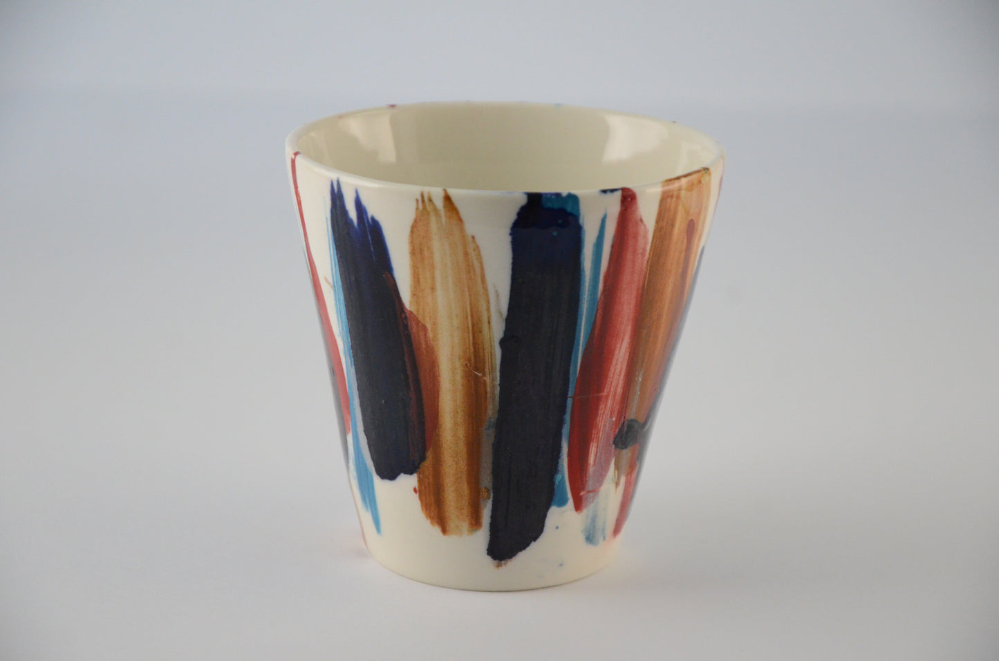 Printed porcelain cups