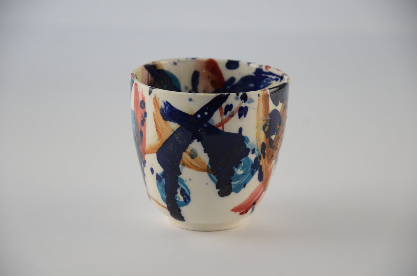 Printed porcelain cups