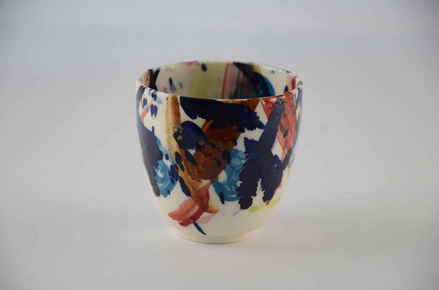 Printed porcelain cups