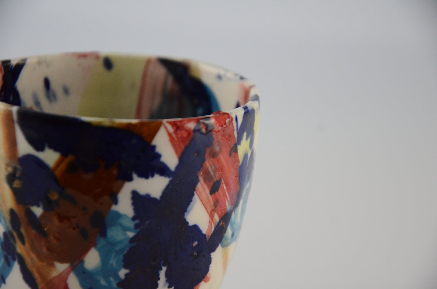 Printed porcelain cups