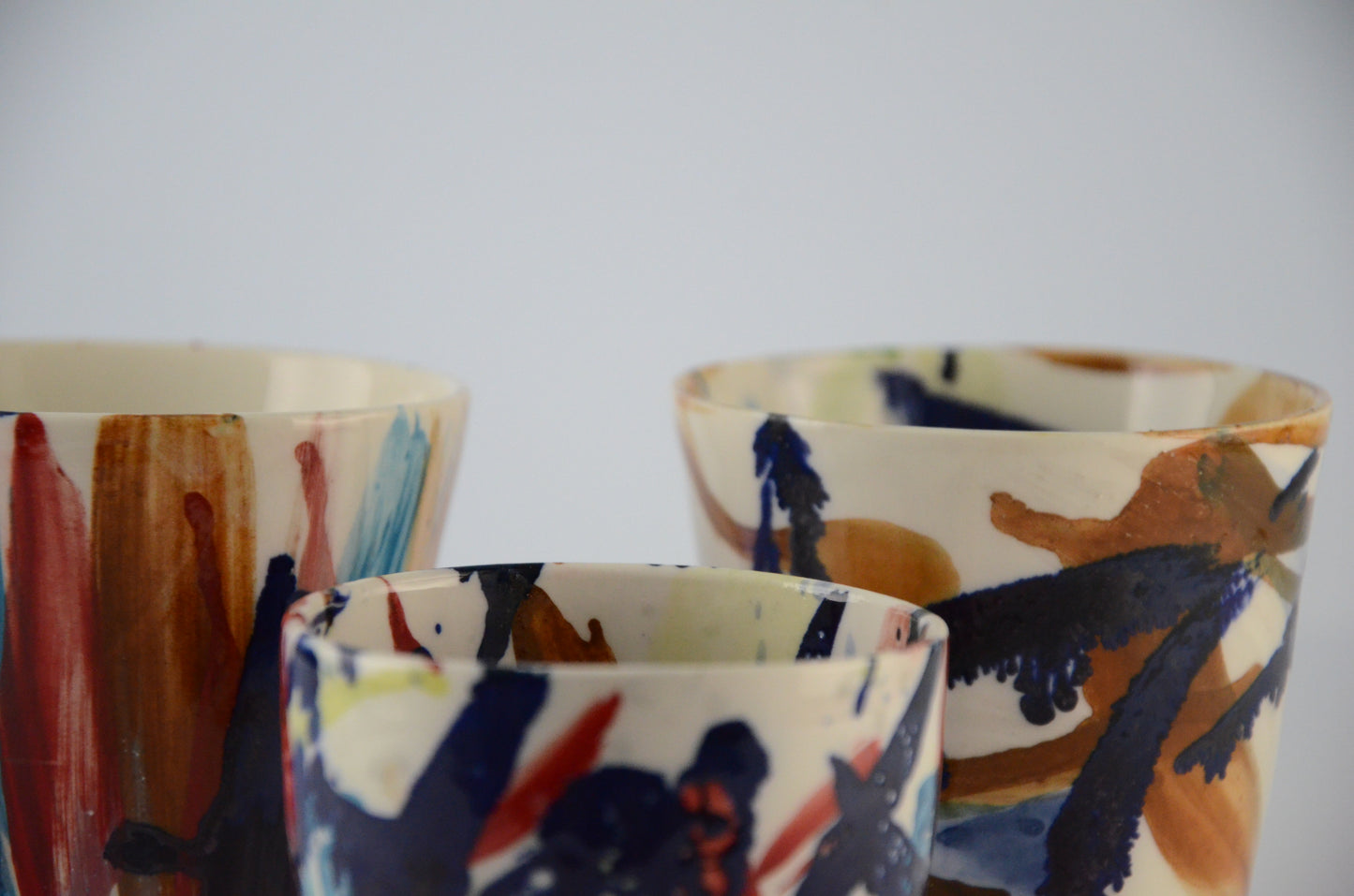 Printed porcelain cups