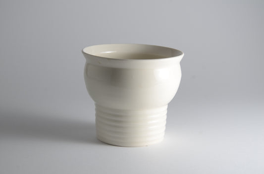 Screw shape porcelain cup