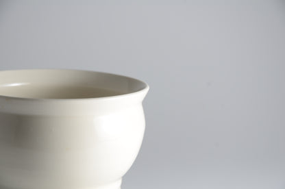 Screw shape porcelain cup