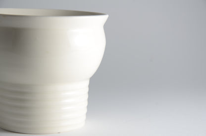 Screw shape porcelain cup