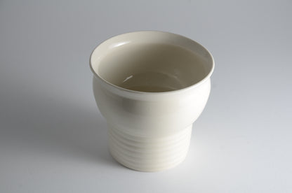 Screw shape porcelain cup