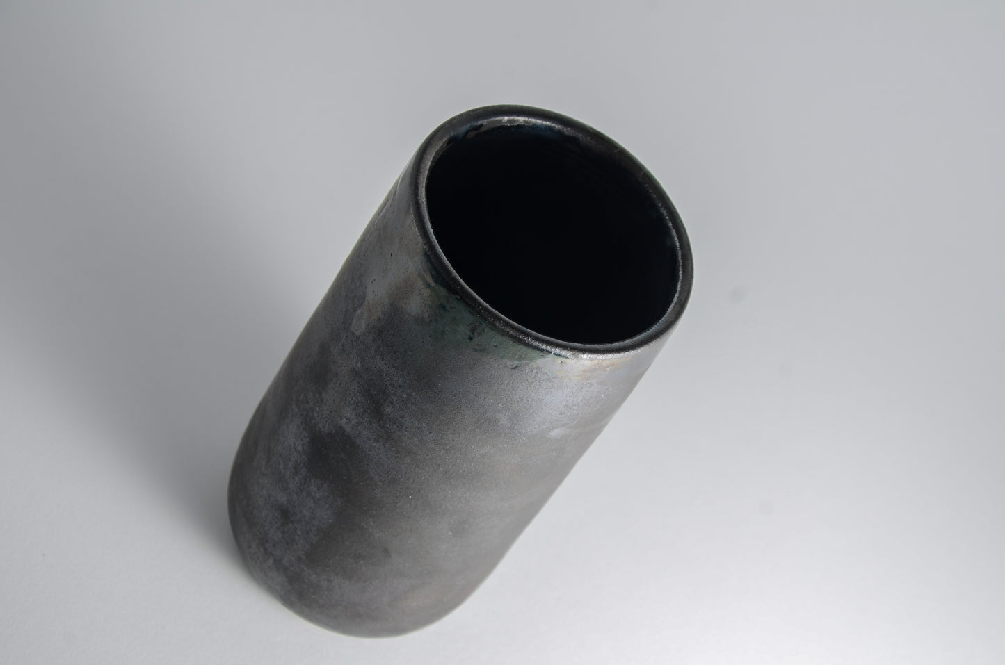 Cylinderical metalic vase