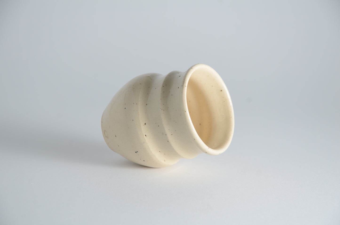 Feminine shape small espresso cup