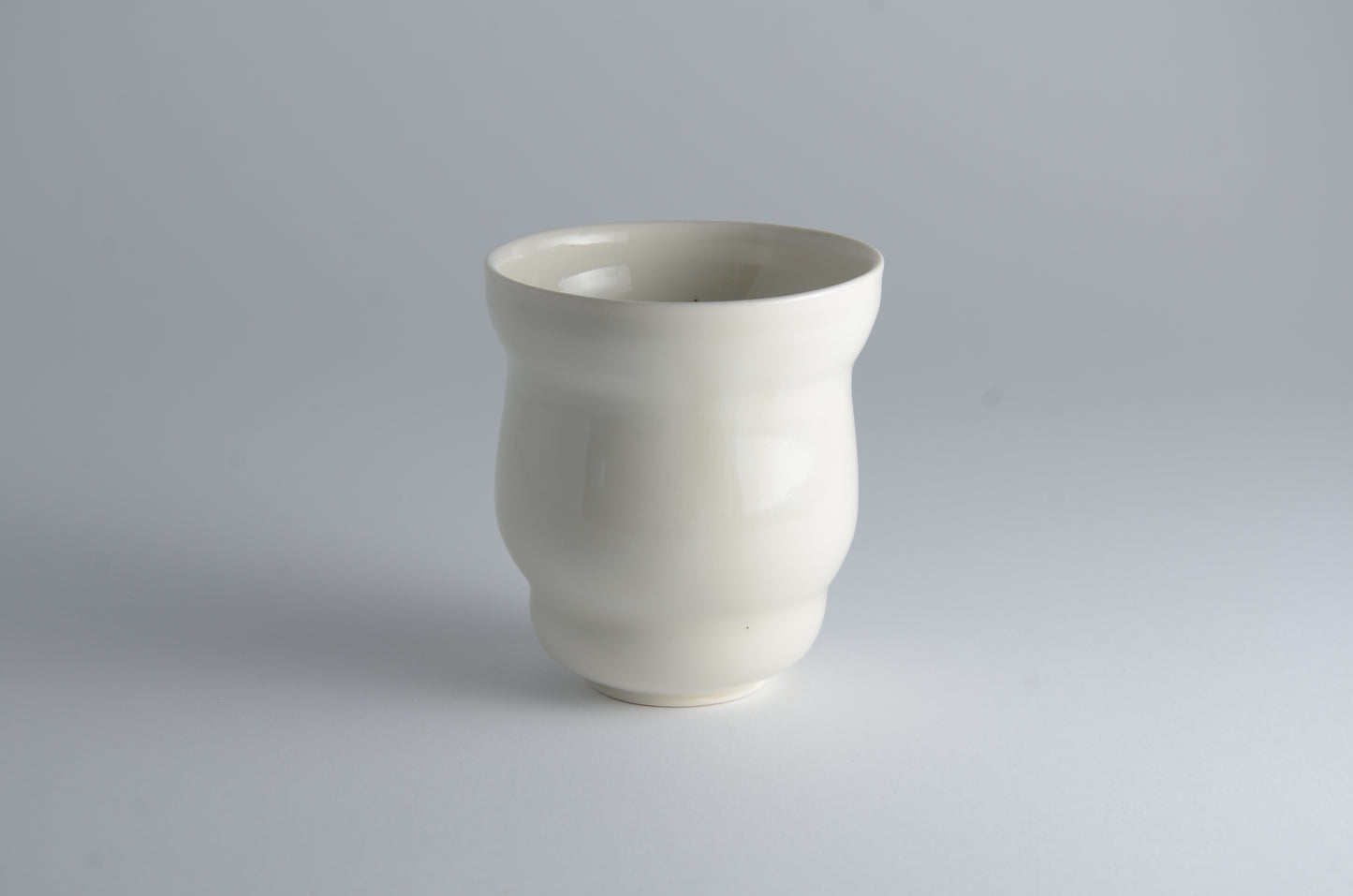 V shape porcelain cup