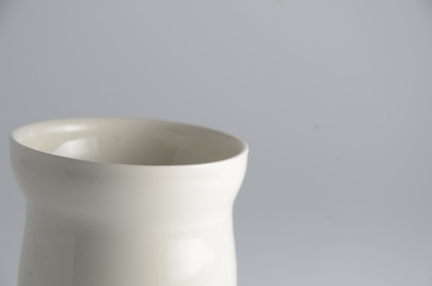 V shape porcelain cup