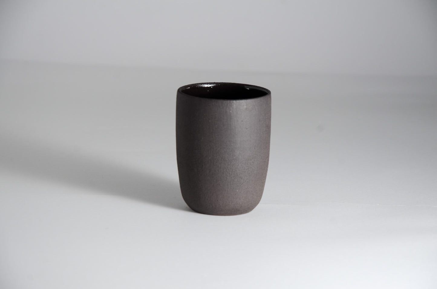 Black cup (medium)