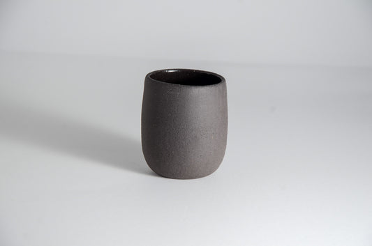 Black cup (small)