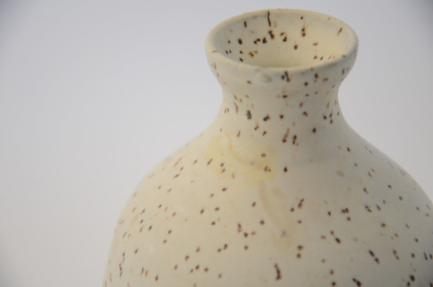 White speckled vase